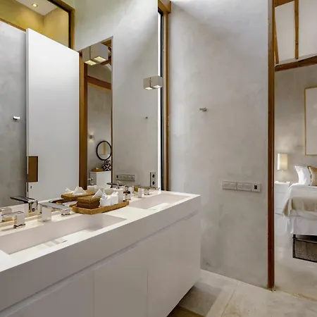 Villa The Limasan At The Beach By Balisuperhost Canggu  Bagian luar foto