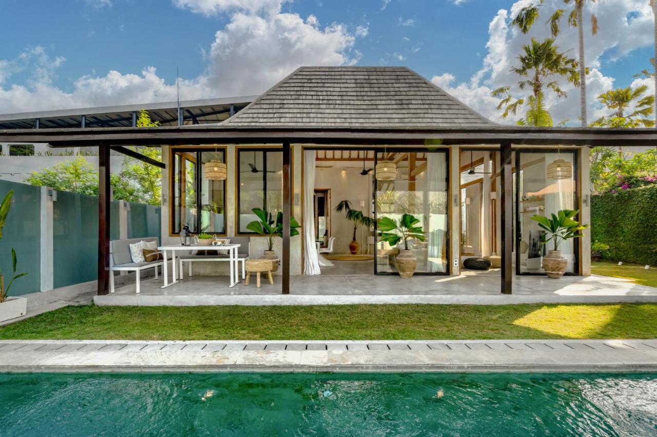 Villa The Limasan At The By Balisuperhost *